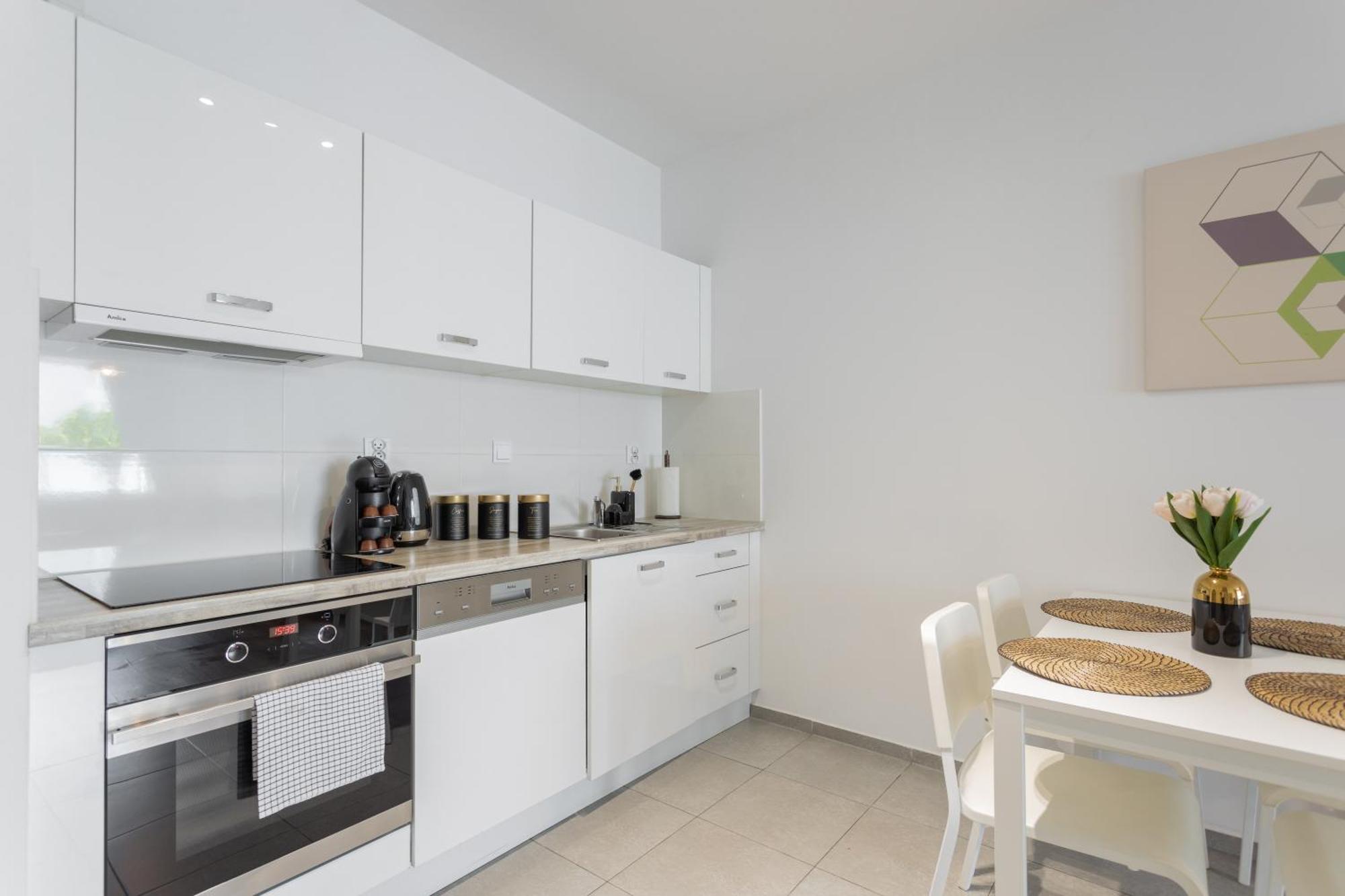 Golden Apartments Warsaw - Big And Bright Stylish Apartments - City Center - Pereca Eksteriør billede