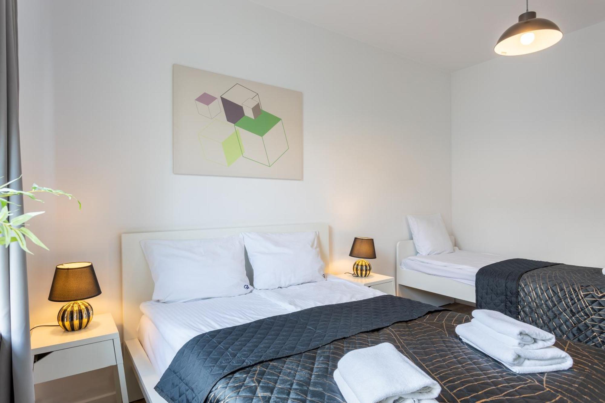 Golden Apartments Warsaw - Big And Bright Stylish Apartments - City Center - Pereca Eksteriør billede
