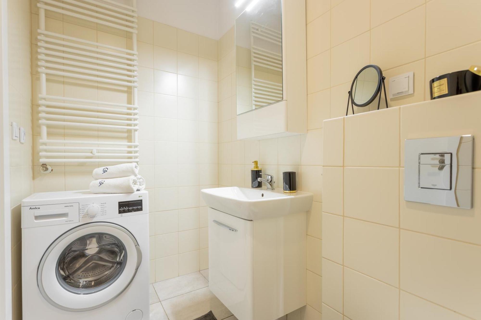 Golden Apartments Warsaw - Big And Bright Stylish Apartments - City Center - Pereca Eksteriør billede