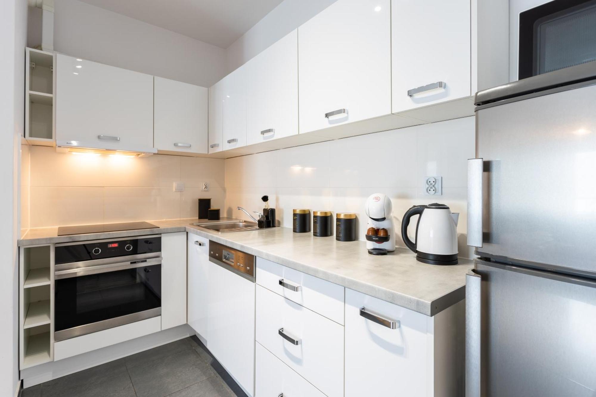 Golden Apartments Warsaw - Big And Bright Stylish Apartments - City Center - Pereca Eksteriør billede